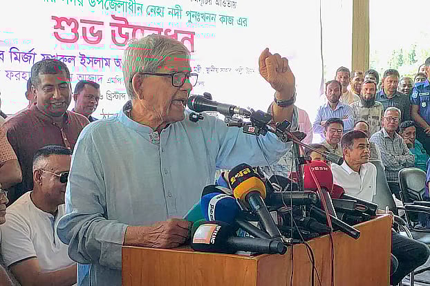 Mirza Fakhrul Islam Alamgir delivering a keynote speech as the chief guest at the inauguration ceremony of the Neha River excavation work. The event took place today, Monday, at around 11:30 AM in the Chowdhuripara area of Raipur union in Thakurgaon Sadar Upazila.