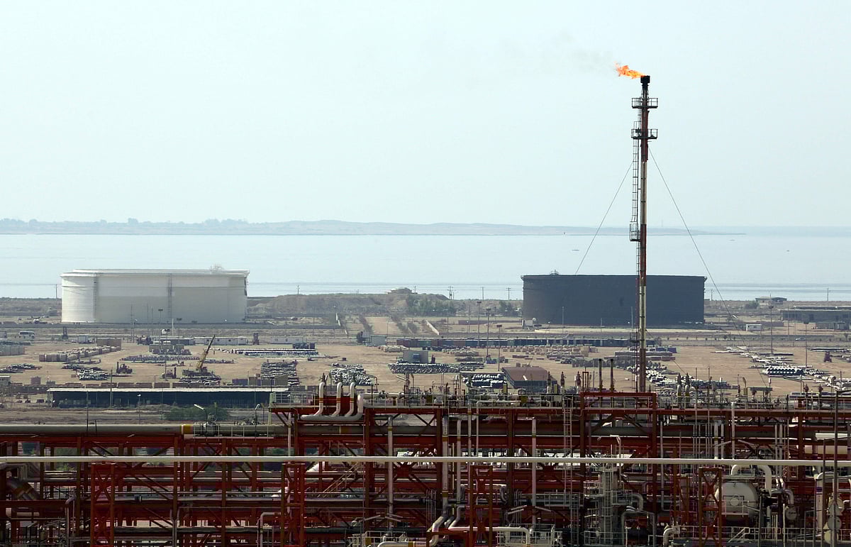 A picture shows the phase 15-16 of the South Pars gas field facilities in the southern Iranian port town of Assaluyeh on the shore of the Gulf on 19 November 2015