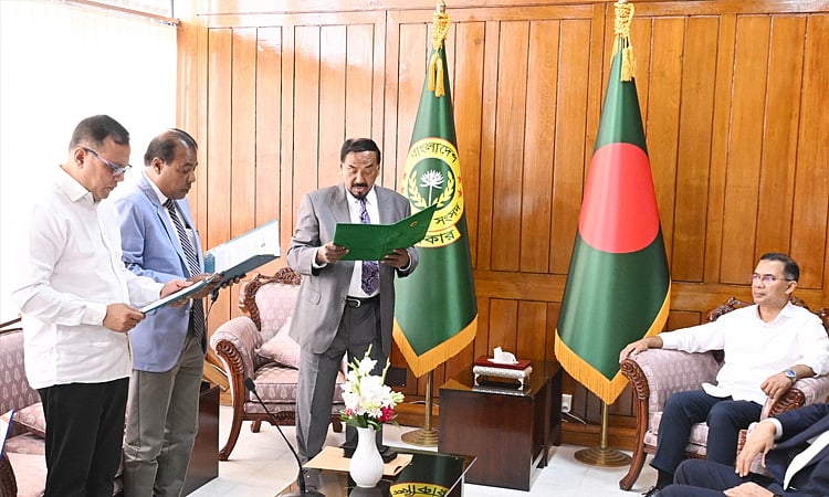 Two newly elected Members of Parliament from Sherpur and Bogura take oath as members of the 13th Jatiya Sangsad in presence of prime minister Tarique Rahman on 12 April 2026.