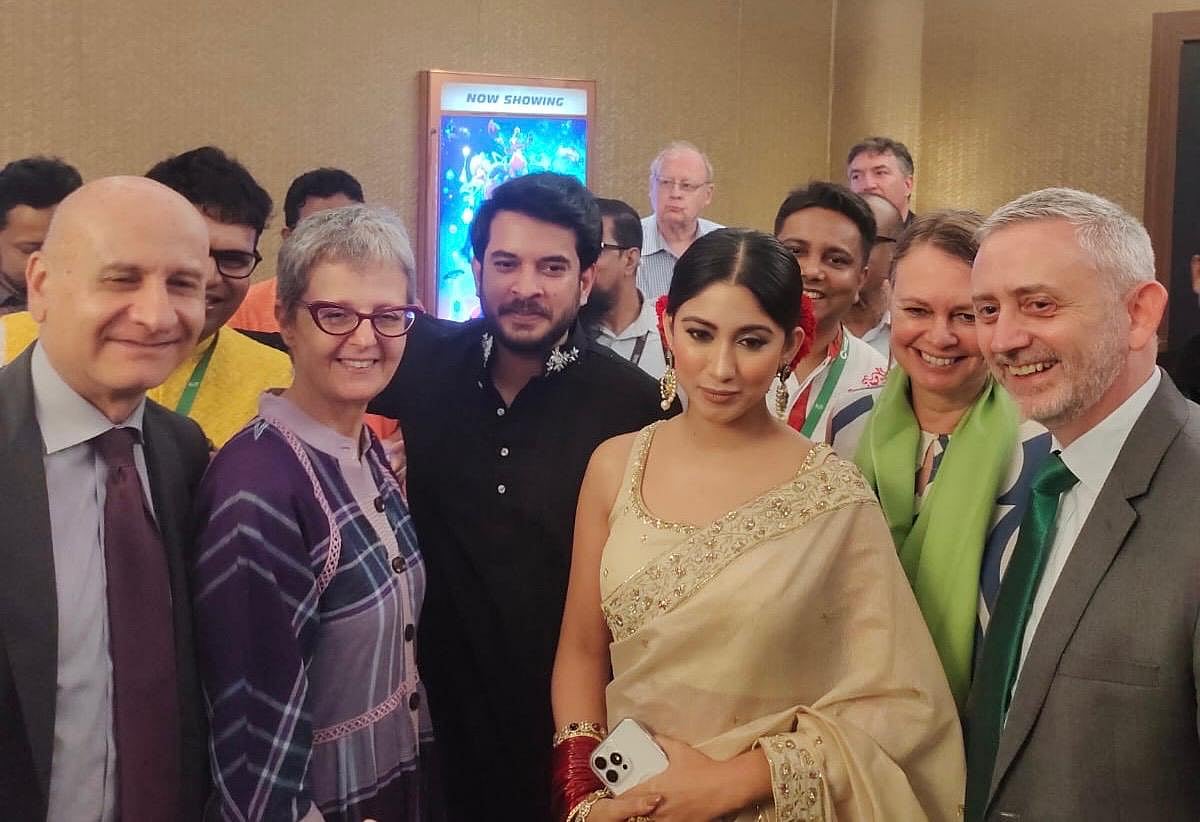 At the premier of Cha Gorom, EU Ambassador Michael Miller ( extreme right), Italian Ambassador Antonio Alessandro (extreme left) and others including cast of the moCollectedvie