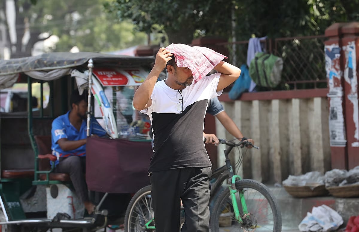 Mild heatwave is sweeping through parts of Bangladesh