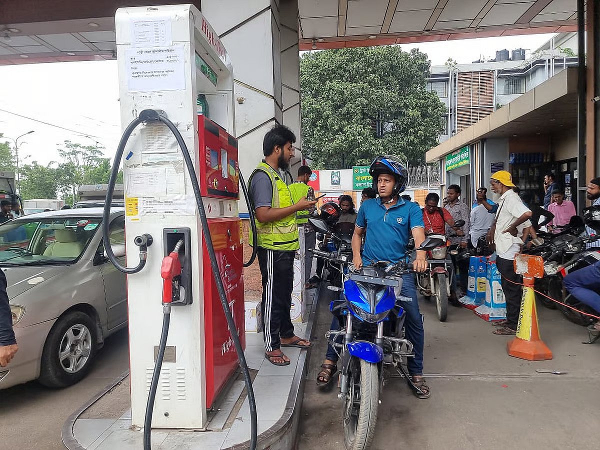 Motorcyclist Al Amin Hossain received fuel after waiting 13 hours in line since 1:00am at Trust Filling Station in Tejgaon, Dhaka.