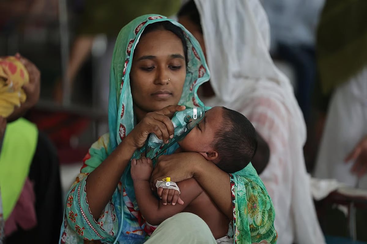 A child suffering with measles is being treated at the DNCC dedicated COVID hospital in the capital. Photo taken on 23 April 2026. 