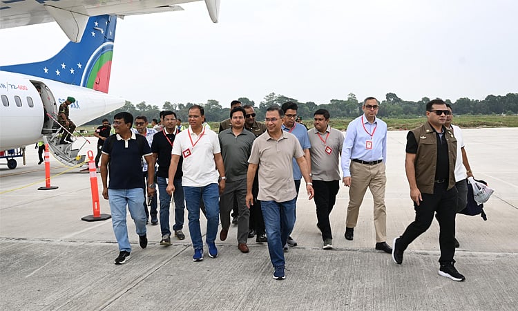 Prime Minister Tarique Rahman arrived at Jashore Airport at 10:20 am today.