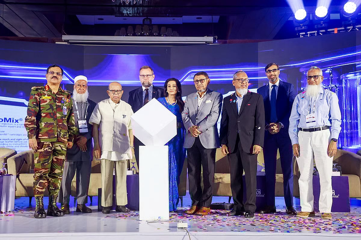 Eskayef Pharmaceuticals Limited and Novo Nordisk have started producing modern insulin cartridges in the country using Danish technology. Guests pose for a photo at the inaugural programme at the Pan Pacific Sonargaon in Dhaka on 28 April.
