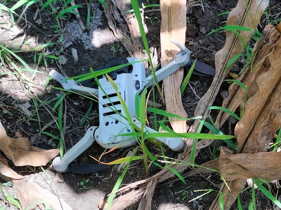 A BSF drone was found at the Mughalibari border in Burimari Union of Patgram upazila in Lalmonirhat on 5 May 2026.