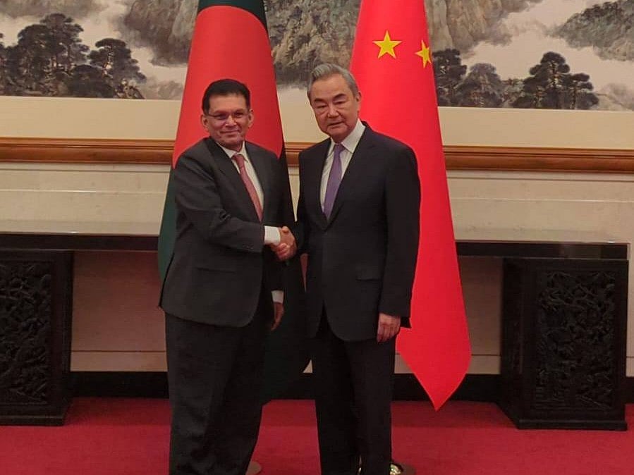 Bangladesh Foreign Minister Khalilur Rahman and Chinese Foreign Minister Wang Yi meets in Beijing, China on 6 May 2026.