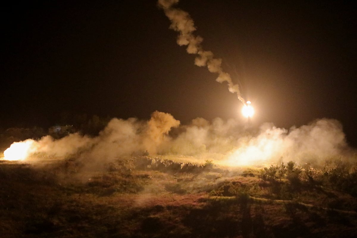 Flares are fired by Israeli forces in Arnoun as seen from Marjayoun, Lebanon 14 May, 2026.