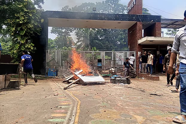 A clash occurred between two groups at Dhaka University of Engineering & Technology (DUET) in Gazipur over the appointment of a new vice-chancellor.