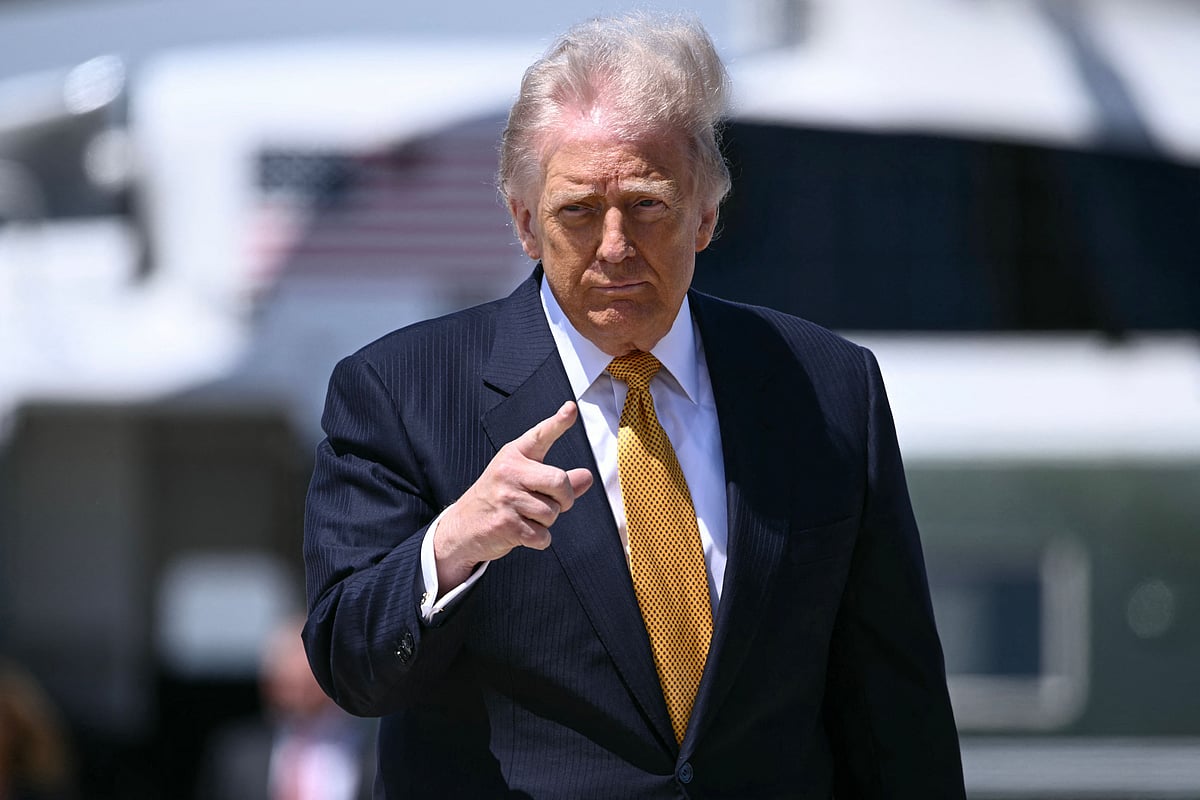 US President Donald Trump departs the White House for his trip to China