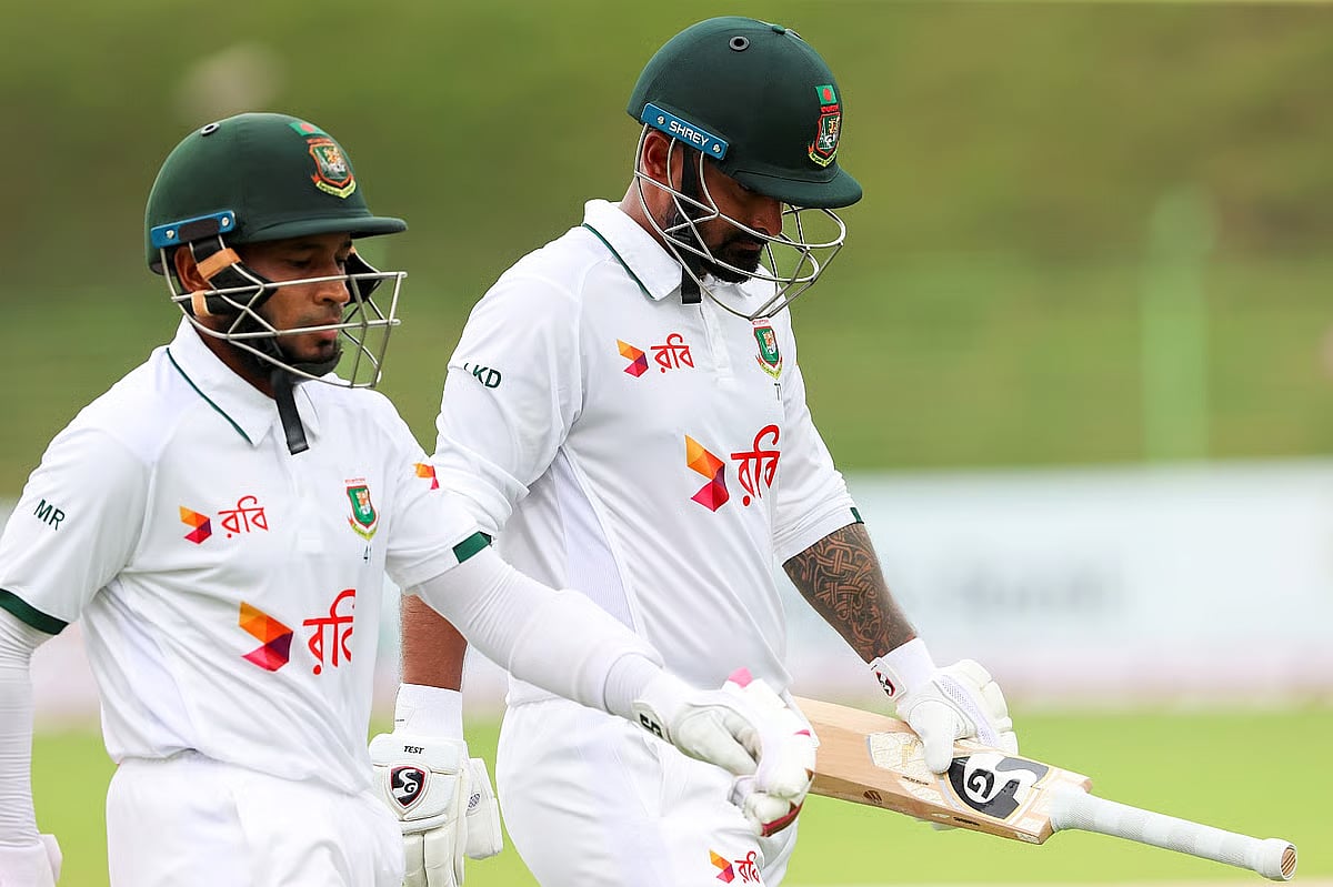 Mushfiqur Rahim and Litton Das return to the dressing room after the first session of Day 3 of the second Test against Pakistanin Sylhet on 18 May 2026.