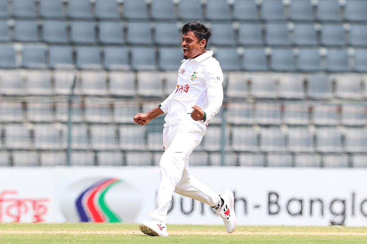 Taijul takes four wickets to put Pakistan under pressure on the day four of second Test against Pakistan