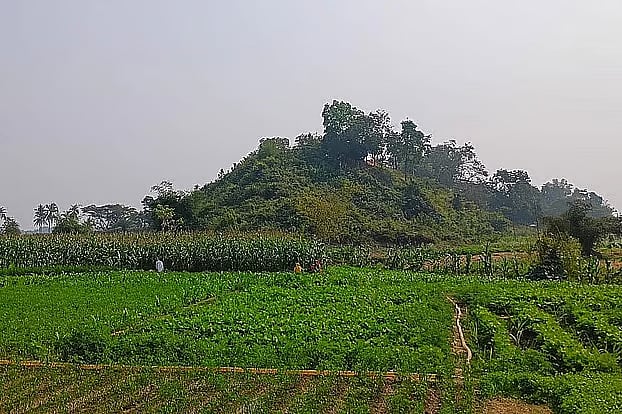 Ghumdhum border in Naikhongchhari of Bandarban