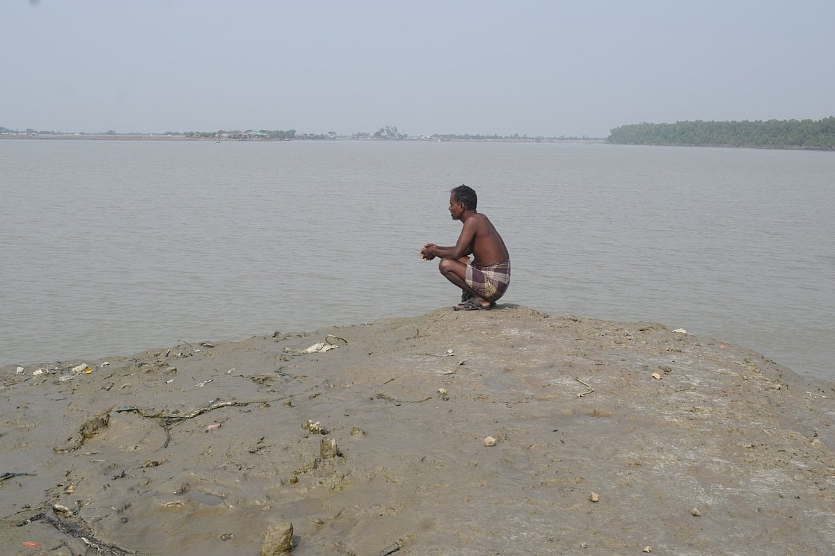 Residents of Kalabogi village are always afraid of their houses being swept away by river erosion.