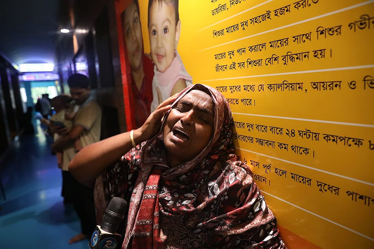 Six newborns died at Ad-din Hospital in Dhaka. Relatives wail in grief. Photo taken on 27 May 2026.