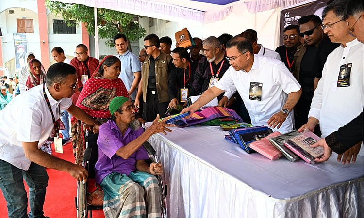 Prime Minister Tarique Rahman distributes food and clothes marking former President Ziaur Rahman’s death anniversary.