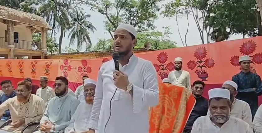 The member of parliament for Patuakhali-2 (Bauphal), Shafiqul Islam (Masud), speaks at an Eid reunion programme in front of the Shurjamoni union parishad office in Bauphal upazila of Patuakhali on 30 May 2026.