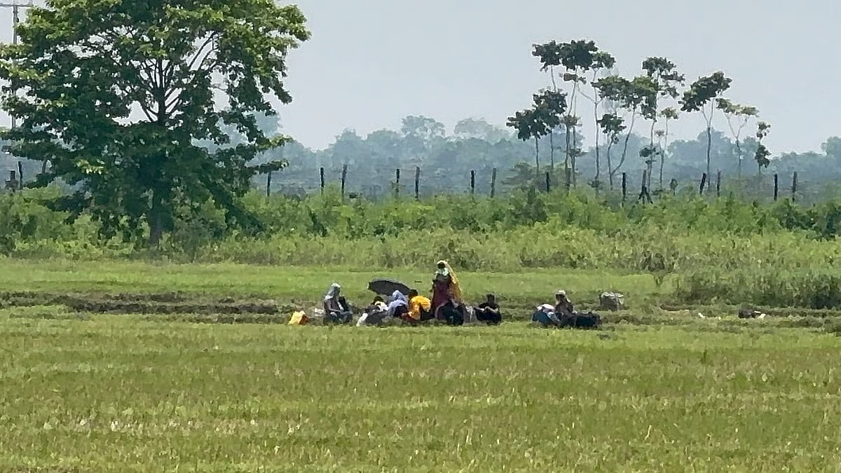 BSF tries to push 13 people into Bangladesh across Sadipur border in Sharsha Upazila, Jashore on 1 June 2026