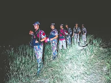 BGB 53 batallion patrolling team along the Bangladesh-India border in Chapainawabganj district