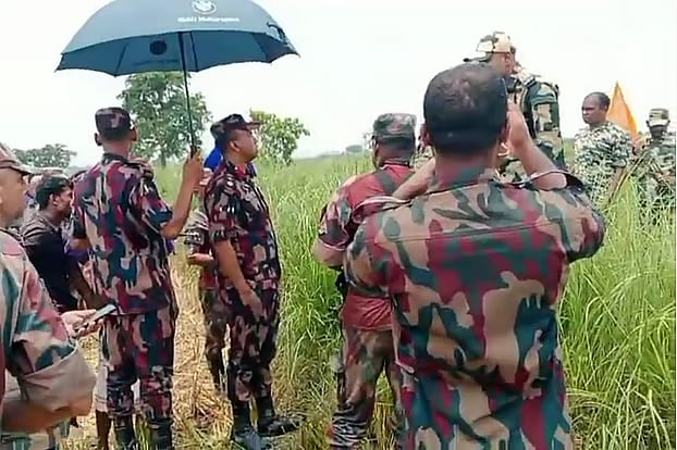 BGB on alert after BSF's ''push in'' attempt at the Sapahar border in Naogaon. Image taken at the Hapania area of Sapahar on Friday afternoon.