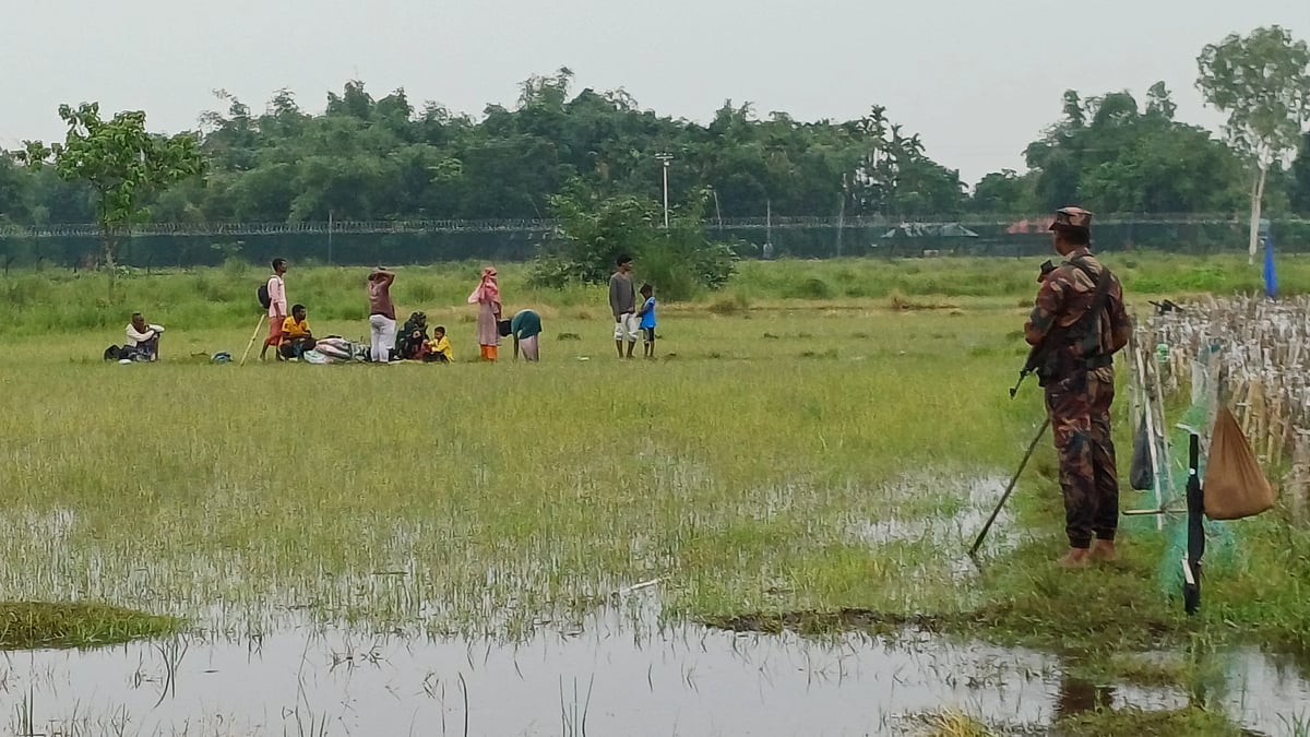 Ten people, including women and children, were left at the zero line along the Borobari–Prodhanpara border in Panchagarh Sadar after India's Border Security Force (BSF) allegedly attempted to push them into Bangladesh. Following objections from Border Guard Bangladesh (BGB), they remained stranded there for more than 69 hours before the BSF took them back.