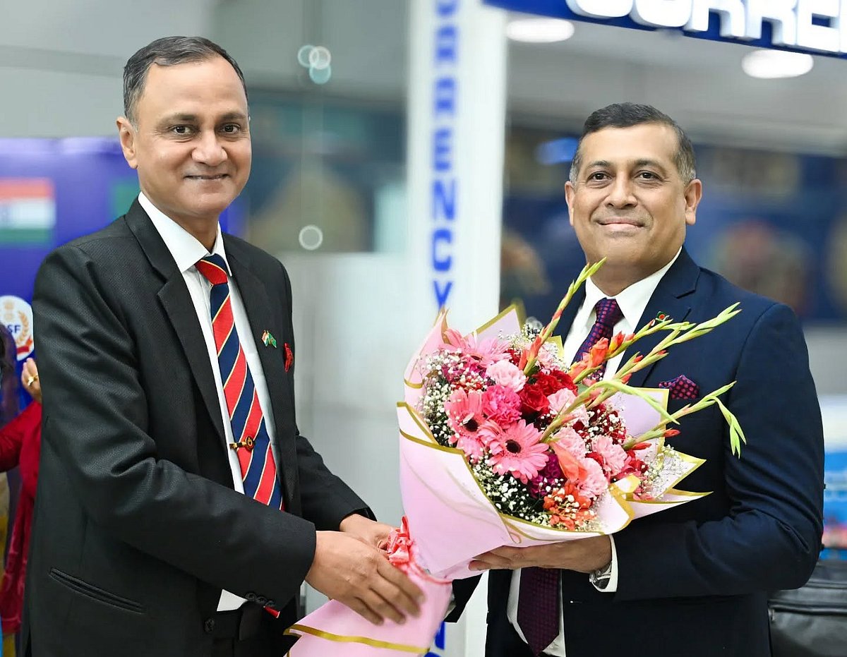 BSF Director General Shri Praveen Kumar receives and welcomes Major General Mohammad Ashrafuzzaman Siddiqui, DG BGB along with the BGB delegation at IGI airport, New Delhi on 8 June 2026.