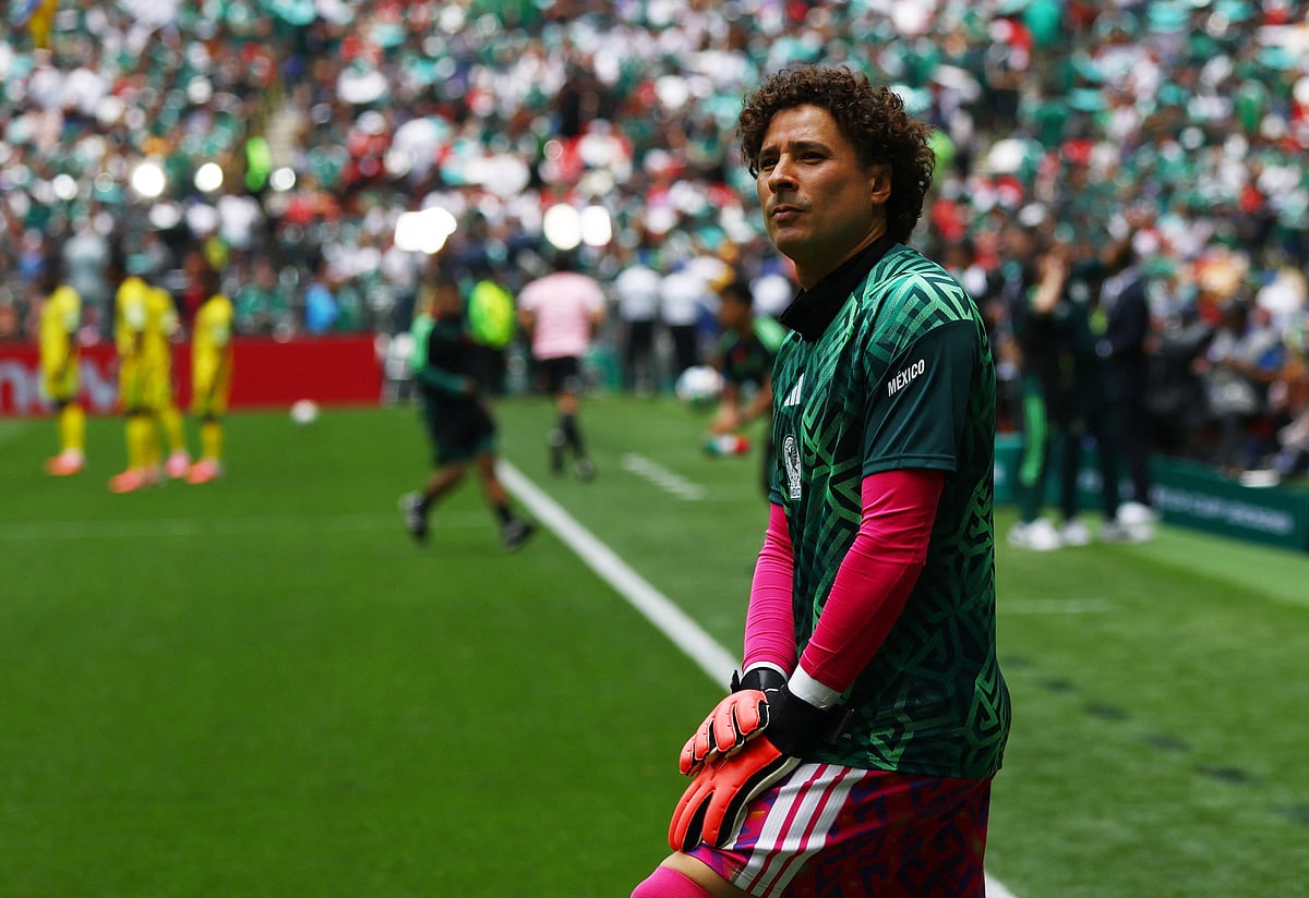 Mexico's Guillermo Ochoa during the warm up before World Cup's opening match at  Estadio Azteca, Mexico City, Mexico, on 11 June, 2026