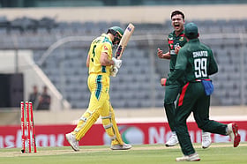 Australia Opts to Bat First Against Bangladesh; Bangladesh Makes One Team Change