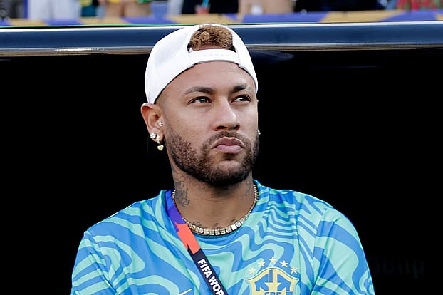 Uncertainty remains over when Neymar will return to the pitch.