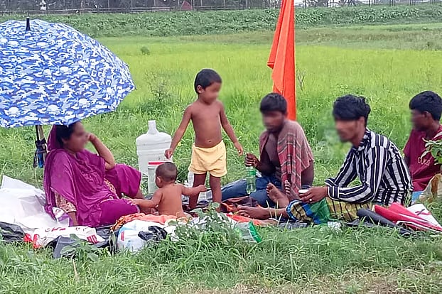 Six people, including two children, who were allegedly subjected to a push-in attempt at the Roumari border in Kurigram, are living in inhumane conditions. The image was taken on 15 June.