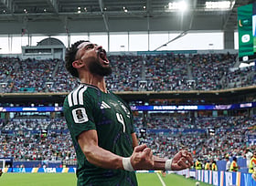 Goalkeeping Errors Noted in Saudi Arabia vs. Uruguay World Cup Match