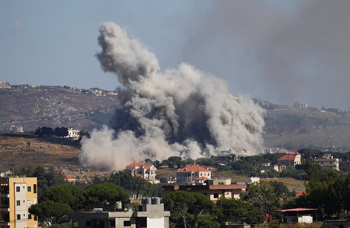 Smoke billows from southern Lebanon following an Israeli strike, as seen from Nabatieh, southern Lebanon, on 19 June 2026