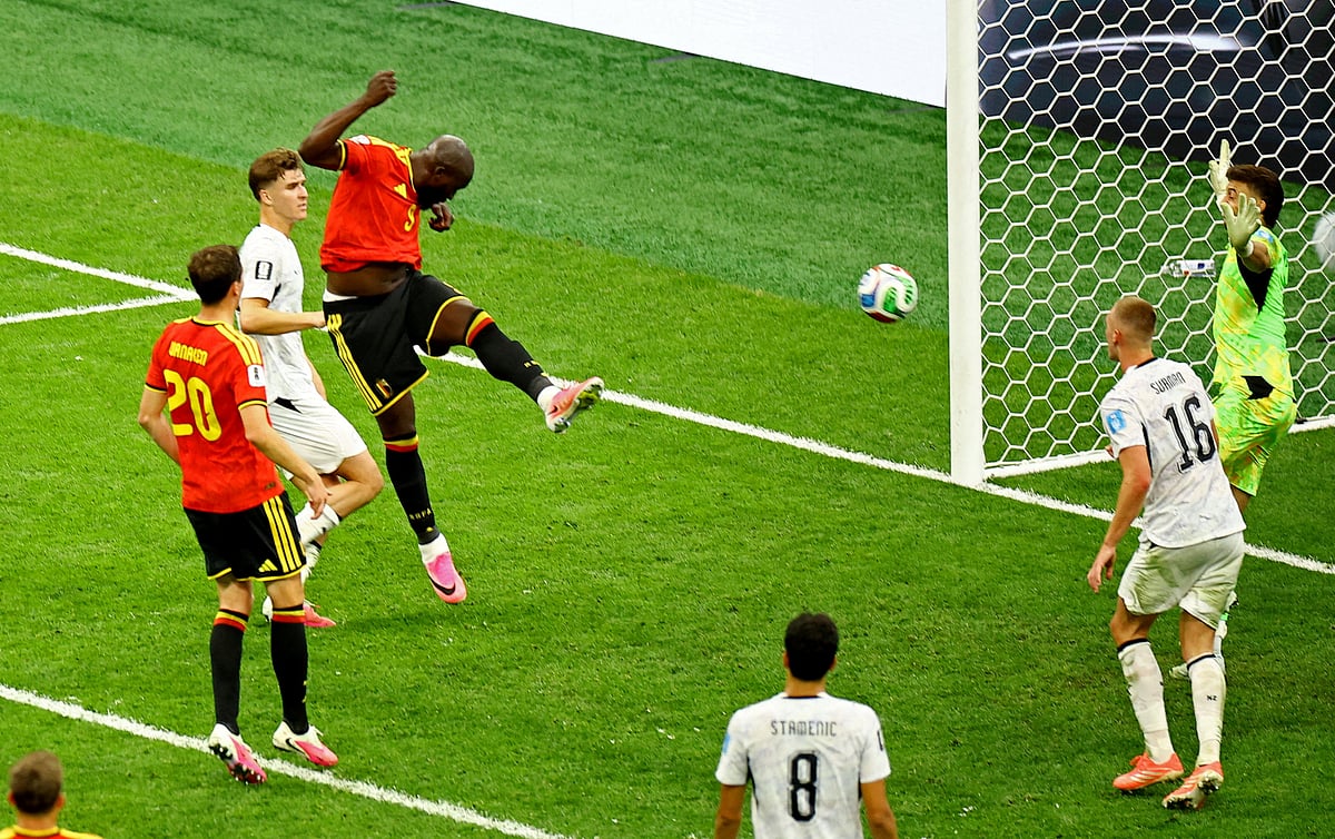 SOCCER-WORLDCUP-NZL-BEL/