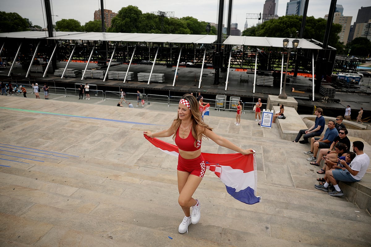 SOCCER-WORLDCUP-CRO-GHA/FANS