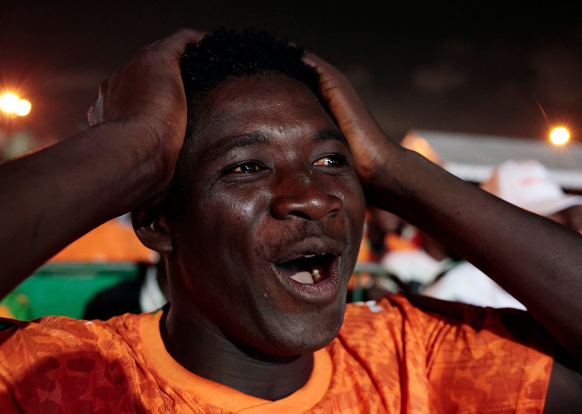 SOCCER-WORLDCUP-CUW-CIV/FANS-ABIDJAN