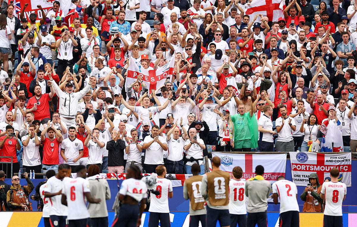 Football - FIFA World Cup 2026 - Group L - England v Ghana - Boston Stadium, Foxborough, Massachusetts, U.S. - June 23, 2026 England fans applaud the players after the match