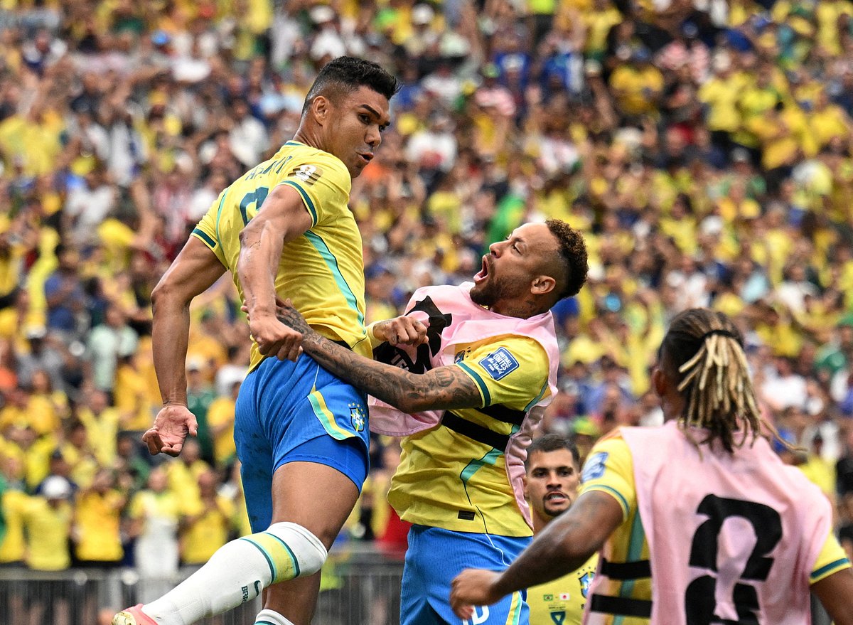 SOCCER-WORLDCUP-BRA-JPN/