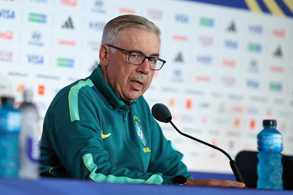 FOI-SOC-SPO-WCS-BRAZIL-TRAINING-AND-PRESS-CONFERENCE-FIFA-WORL