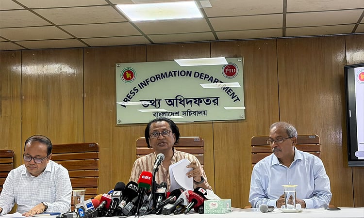 Prime Minister's Information and Broadcasting Adviser Zahed Ur Rahman spoke at the conference room of the PID at secretariat today.