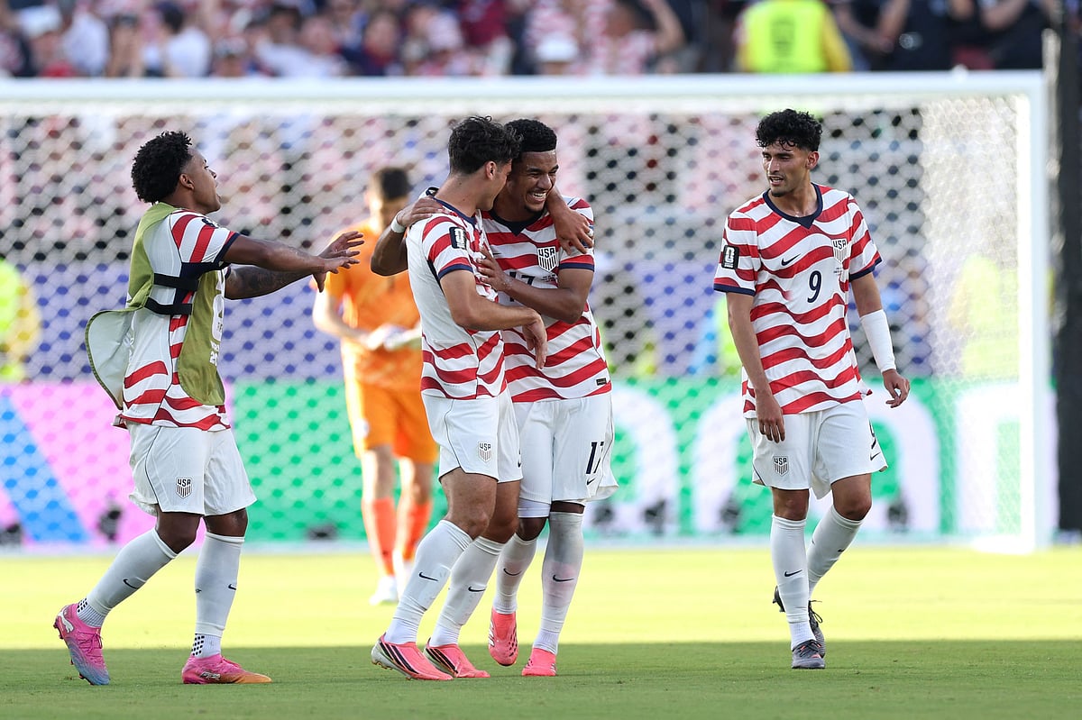 Malik Tillman #17 of the United States celebrates victory with his team mates after the FIFA World Cup 2026 Round of 32 match between USA and Bosnia and Herzegovina at San Francisco Bay Area Stadium on 1 July 2026 in Santa Clara, California