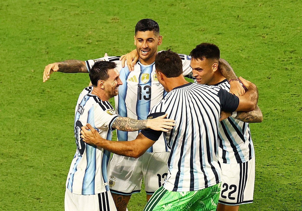 Football - FIFA World Cup 2026 - Round of 32 - Argentina v Cape Verde - Miami Stadium, Miami Gardens, Florida, U.S. - July 3, 2026
Argentina's Cristian Romero celebrates scoring their third goal with teammates