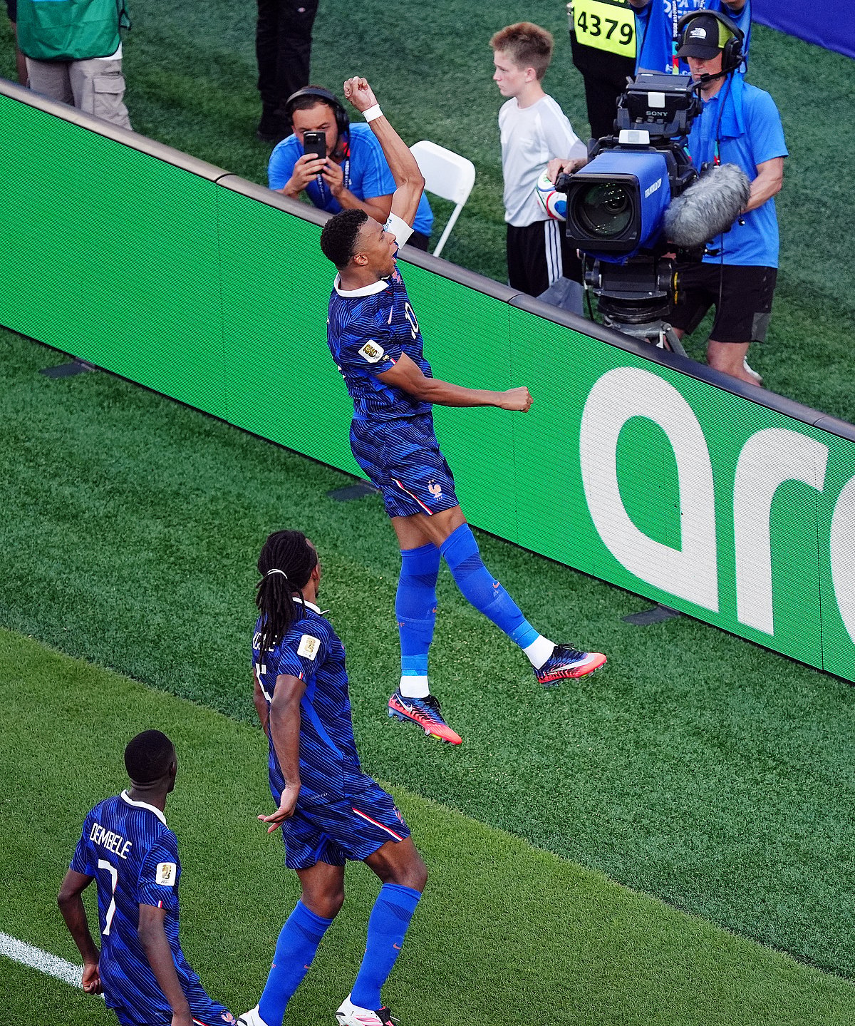 SOCCER-WORLDCUP-PRY-FRA/