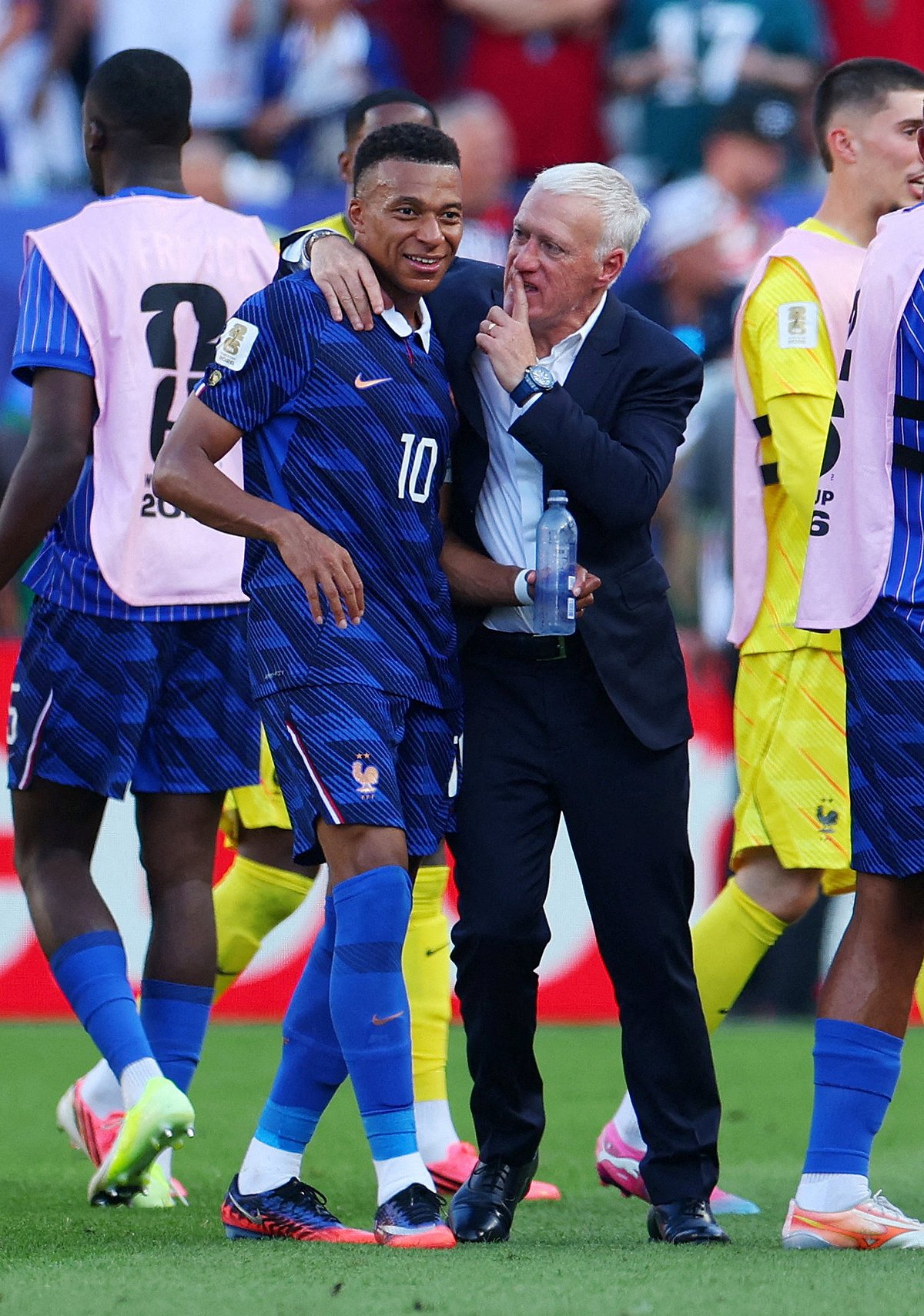 SOCCER-WORLDCUP-PRY-FRA/