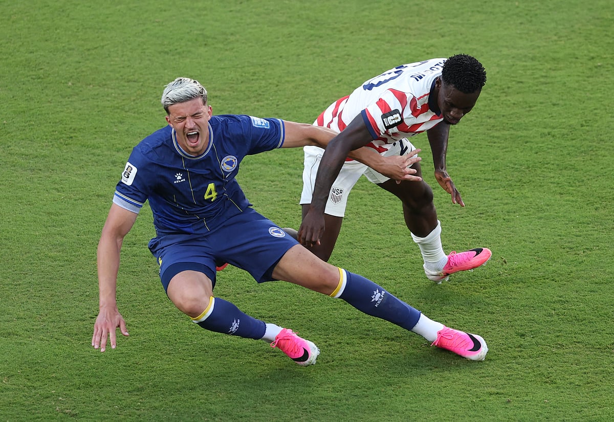 FOI-SOC-SPO-WCS-USA-V-BOSNIA-AND-HERZEGOVINA:-ROUND-OF-32-FIFA