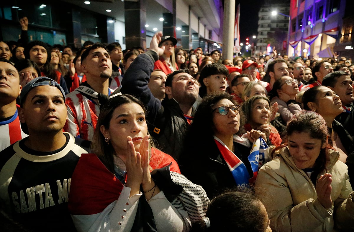 SOCCER-WORLDCUP-PRY-FRA/FANS-ASUNCION