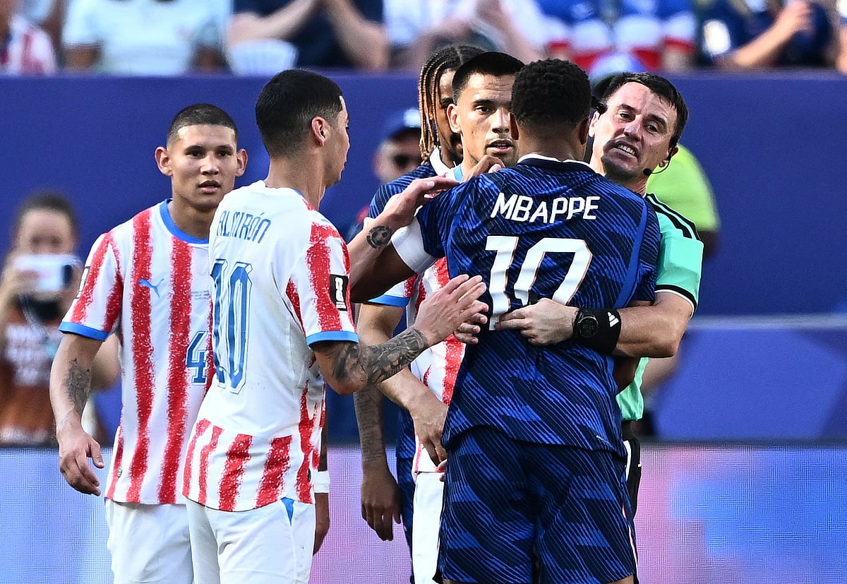 SOCCER-WORLDCUP-PRY-FRA/