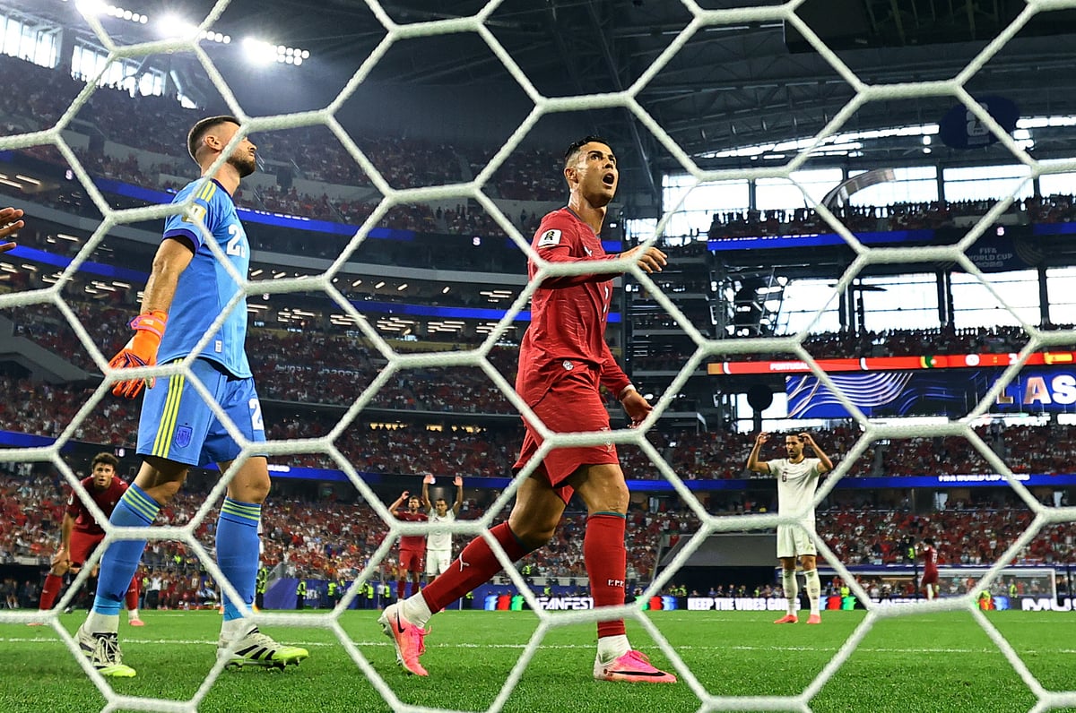 SOCCER-WORLDCUP-POR-ESP/
