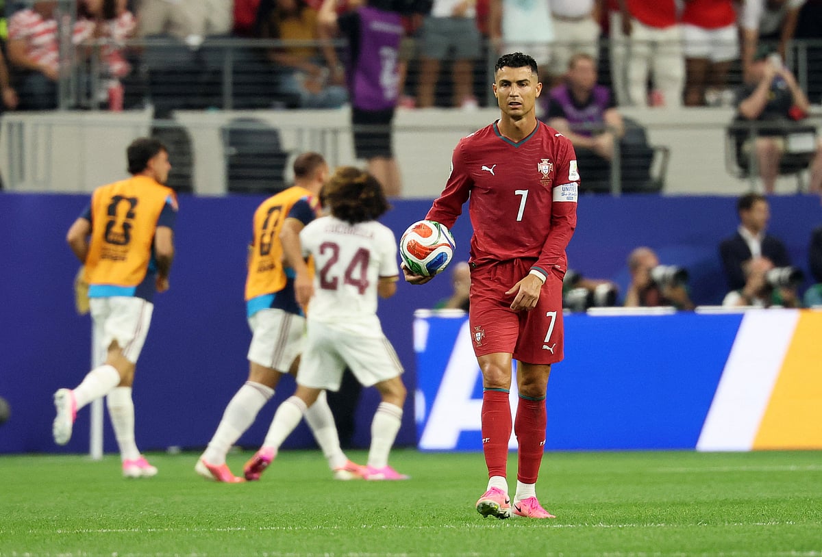 SOCCER-WORLDCUP-POR-ESP/