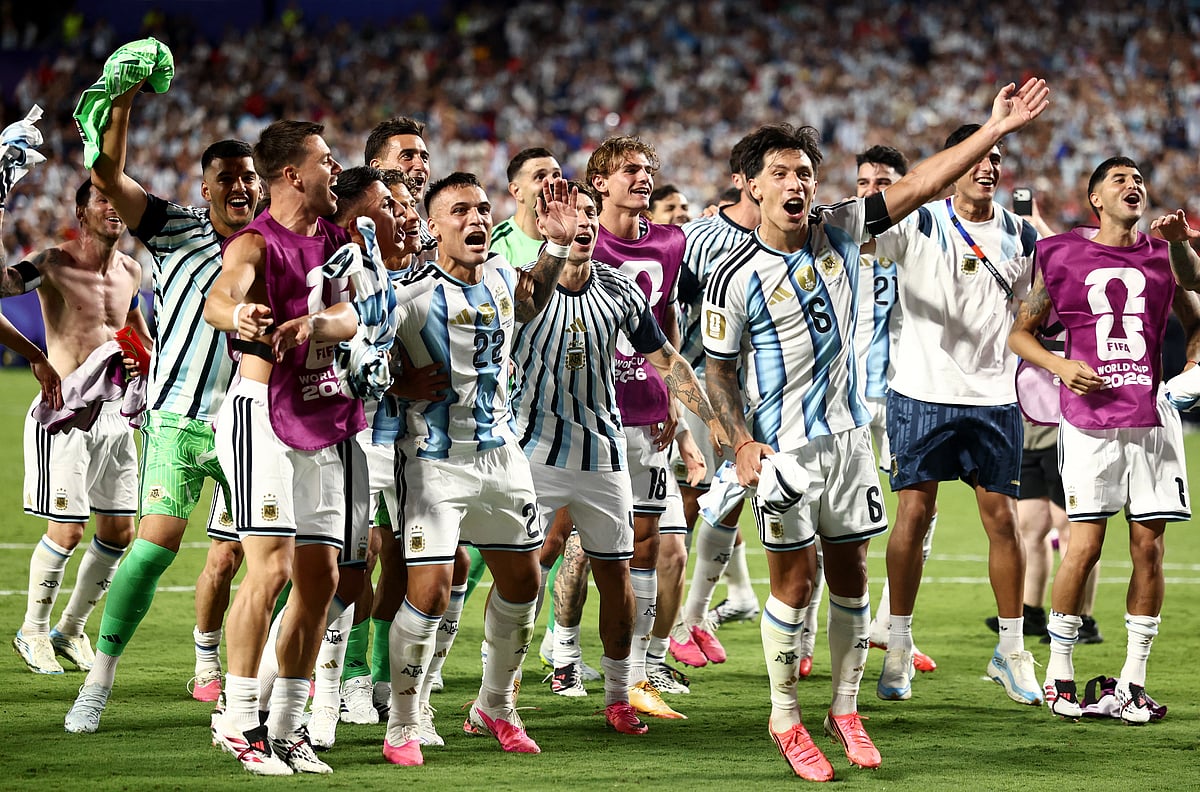Football - FIFA World Cup 2026 - Quarter Final - Argentina v Switzerland - Kansas City Stadium, Kansas City, Missouri, U.S. - July 11, 2026
Argentina players celebrate after the match as Argentina qualify for the semi final stage of the World Cup