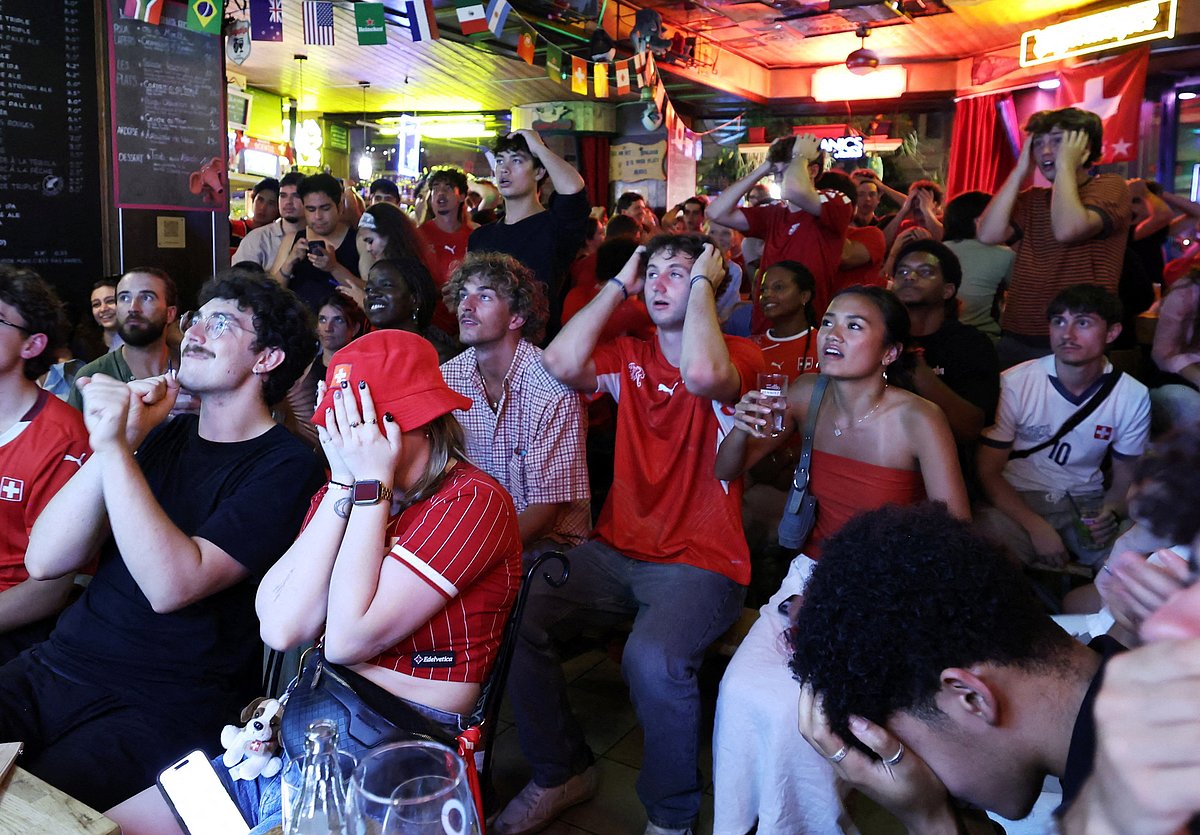 SOCCER-WORLDCUP-ARG-SWI/FANS-GENEVA